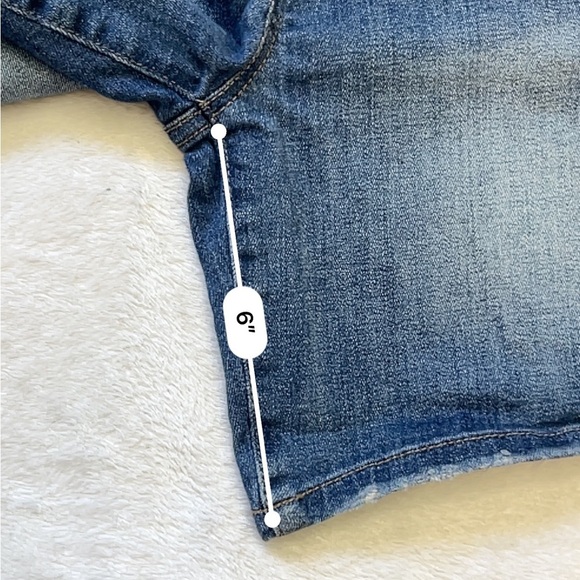 Joe’s Jeans 6” Cuff Denim Shorts Irisa Wash Size 29 Distressed Casual - Picture 7 of 15